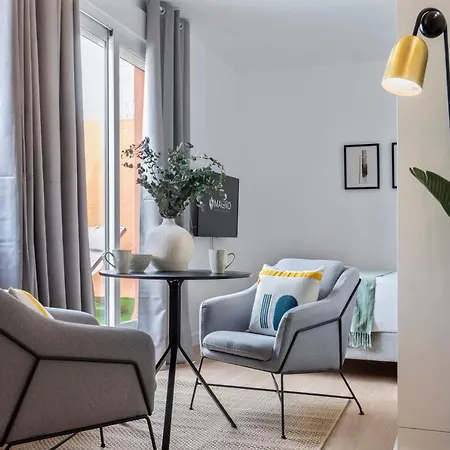 Suites Maestranza Santas Patronas - Penthouse With Jacuzzi And Parking Sevilla Buitenkant foto