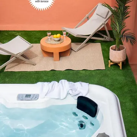 Suites Maestranza Santas Patronas - Penthouse With Jacuzzi And Parking Sevilla Buitenkant foto