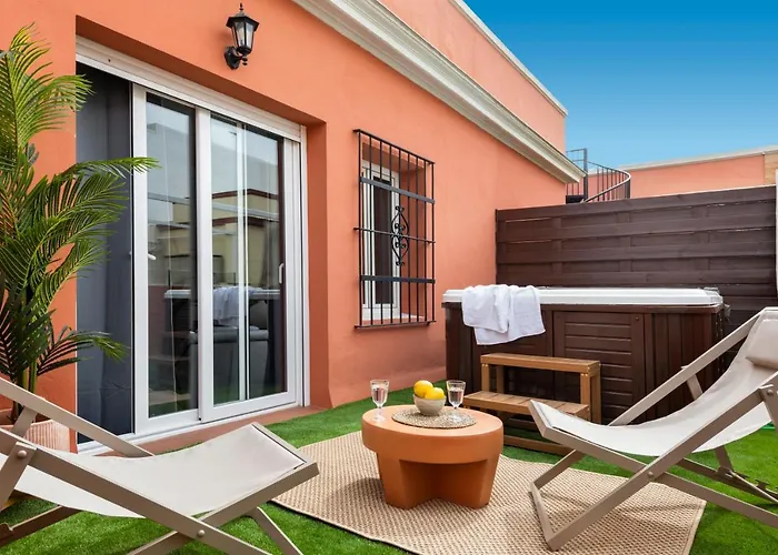 Suites Maestranza Santas Patronas - Penthouse With Jacuzzi And Parking